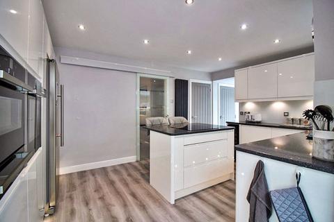 25 Blackbrook Way, Wolverhampton, WV10 8TB