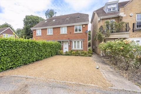 undefined, Kingsway Mews: Luxury 3 bedroom townhouse £2695pcm Available immediately