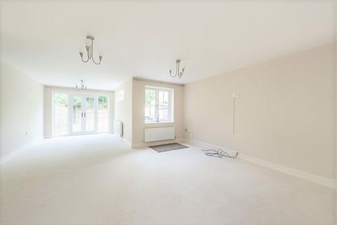 undefined, Kingsway Mews: Luxury 3 bedroom townhouse £2695pcm Available immediately