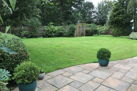 4 Gainsborough Place, Hutton, Brentwood, CM13 2RF