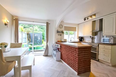 34 Cheniston Road, Willenhall, WV12 5QR