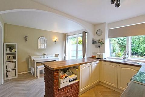 34 Cheniston Road, Willenhall, WV12 5QR
