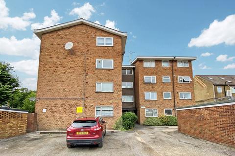 2 Bed Flats For Sale In Ilford Buy Latest Apartments Onthemarket