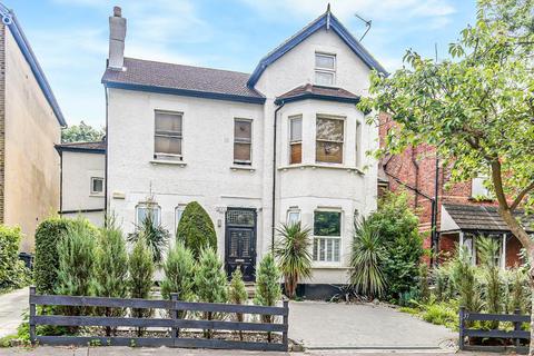 37 Birdhurst Rise, South Croydon, CR2 7EJ
