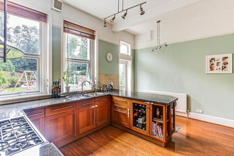 37 Birdhurst Rise, South Croydon, CR2 7EJ