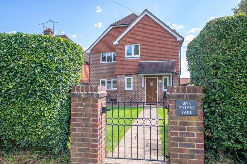 Nether Lane, Nutley 4 bed detached house £600,000