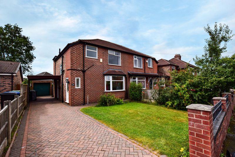 Clover Road, Timperley, WA15 7NL 3 bed semidetached house £400,000