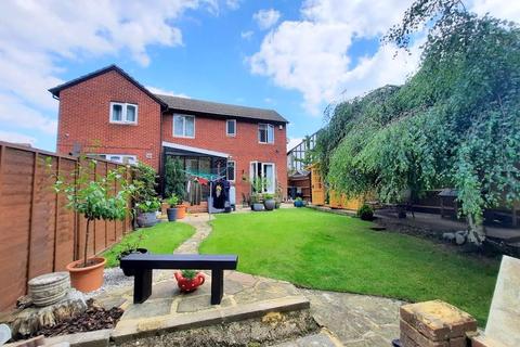 4 Buttermere Close, Feltham, TW14 9QN