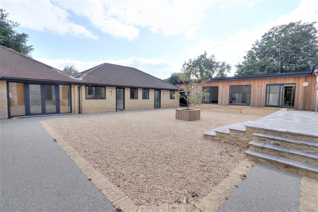 Bungalows.jpg