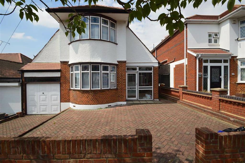 Peaketon Avenue, Redbridge, Essex, IG4 2 bed semidetached house £600,000