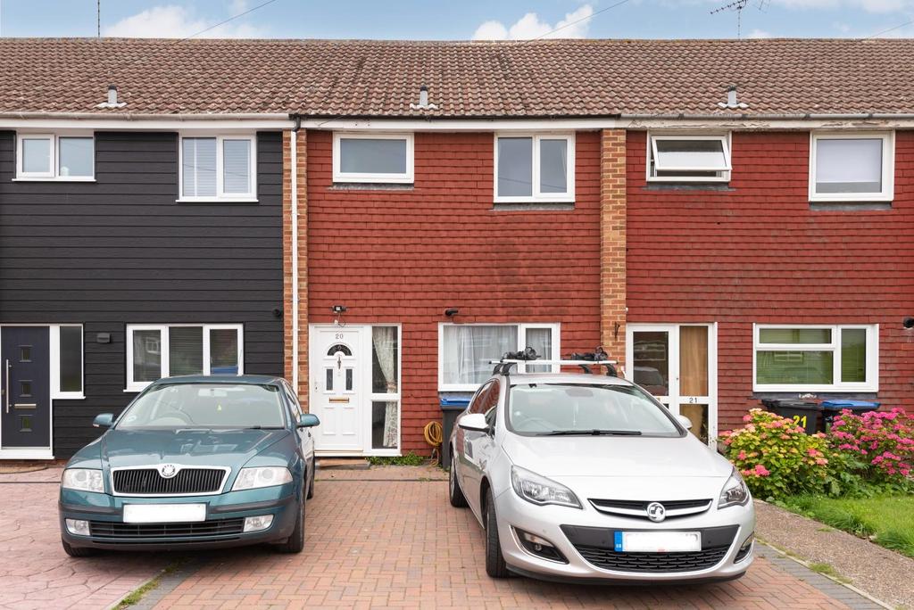 Crossways Avenue, Margate 3 bed terraced house £250,000