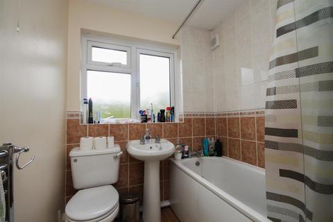 8 Churchlands, Bow, Crediton, EX17 6JF