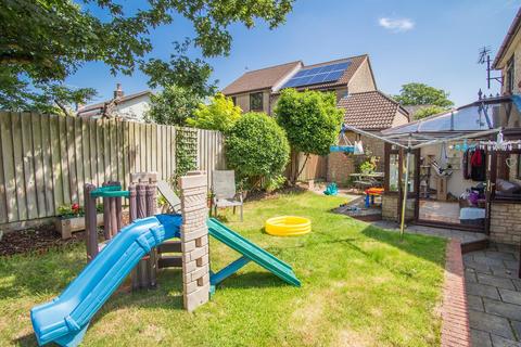 8 Churchlands, Bow, Crediton, EX17 6JF