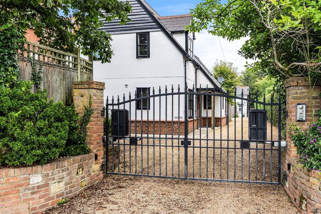 Branksome Road, St. Leonardsonsea... 6 bed detached house £1,000,000