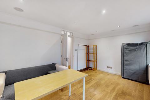 2 bedroom flat to rent, W2