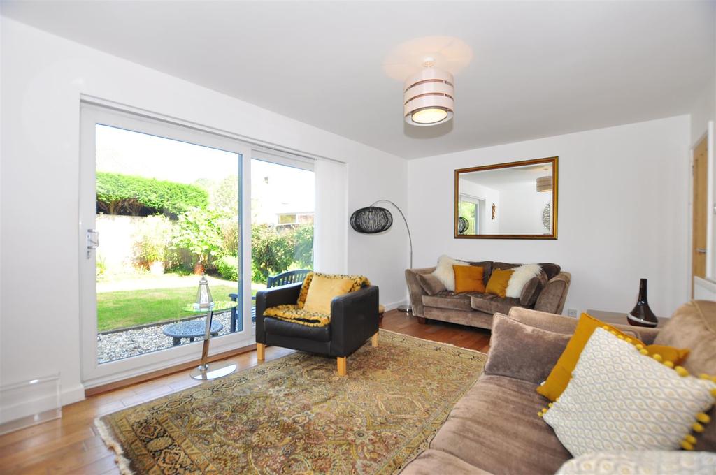 Hagley Road, Hayley Green, Halesowen 3 bed detached house £325,000