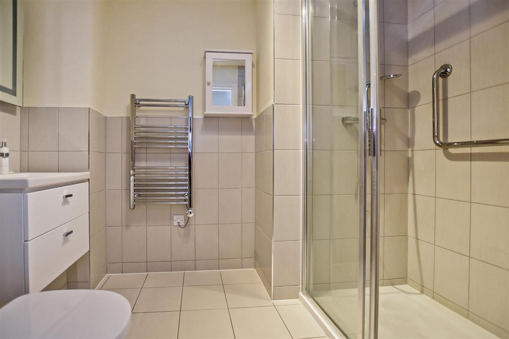 Shower Room.JPG