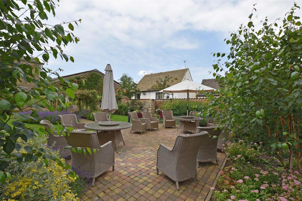 Garden i.JPG