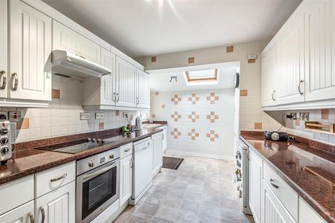 59 Farmanby Close, Thornton Dale, Pickering, YO18 7TE