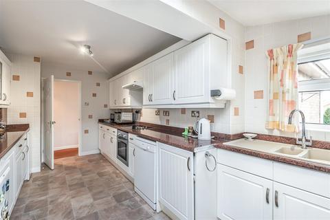 59 Farmanby Close, Thornton Dale, Pickering, YO18 7TE