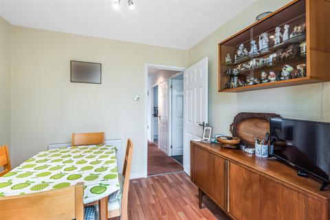 59 Farmanby Close, Thornton Dale, Pickering, YO18 7TE