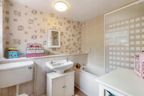 1 High Street, Barton Le Street, Malton, YO17 6PH