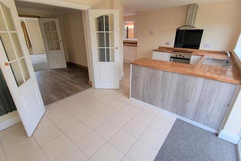5 Manor Road, Bingham, Nottingham, NG13 8EA