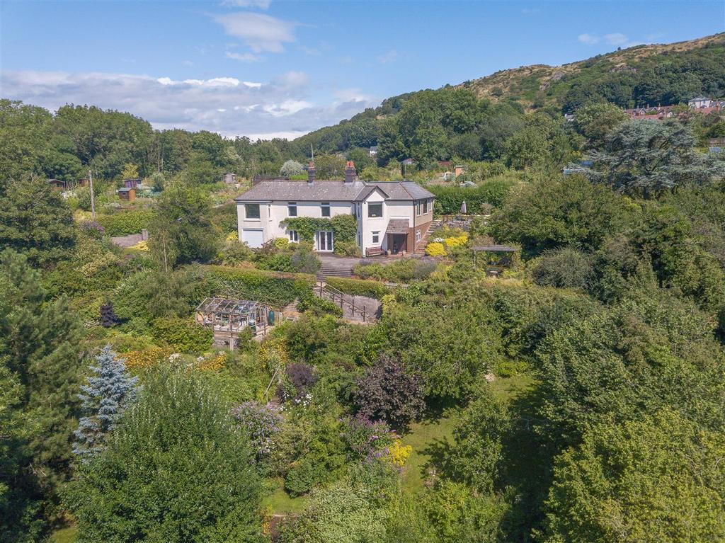 Old Hollow, Malvern 4 bed detached house £850,000