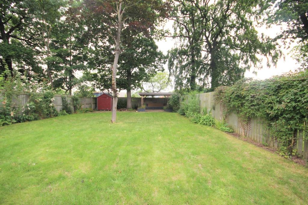 Stewart Park Avenue, Middlesbrough 4 bed detached house £300,000
