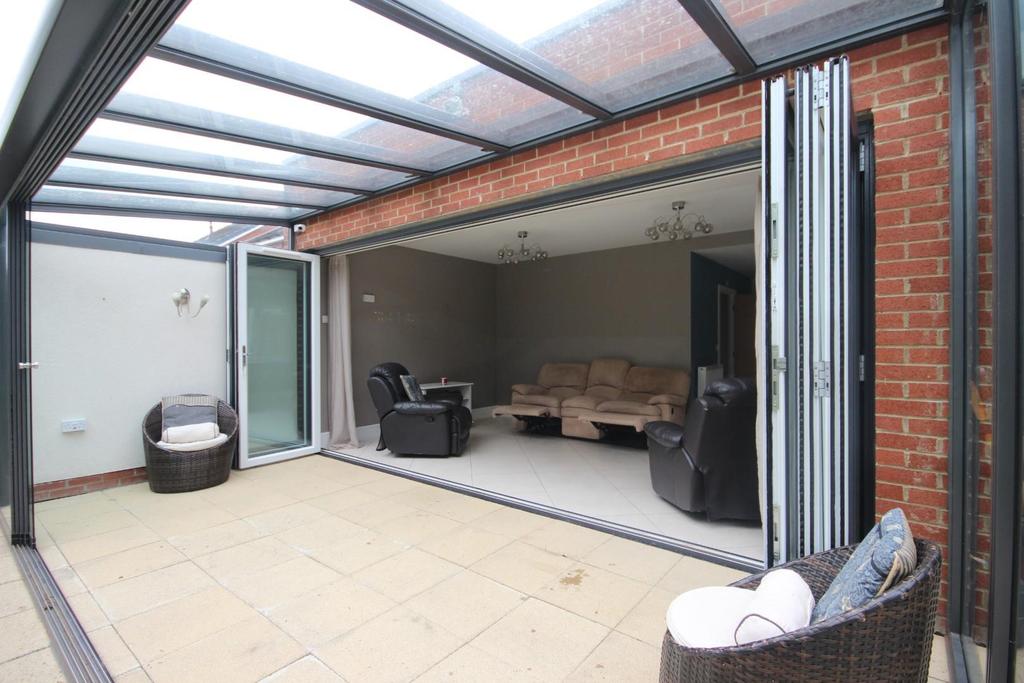 Stewart Park Avenue, Middlesbrough 4 bed detached house £300,000