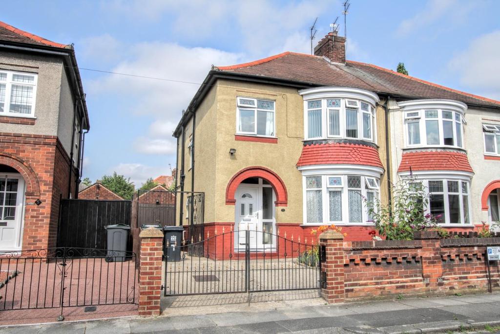 West Crescent, Darlington 3 bed semidetached house £210,000
