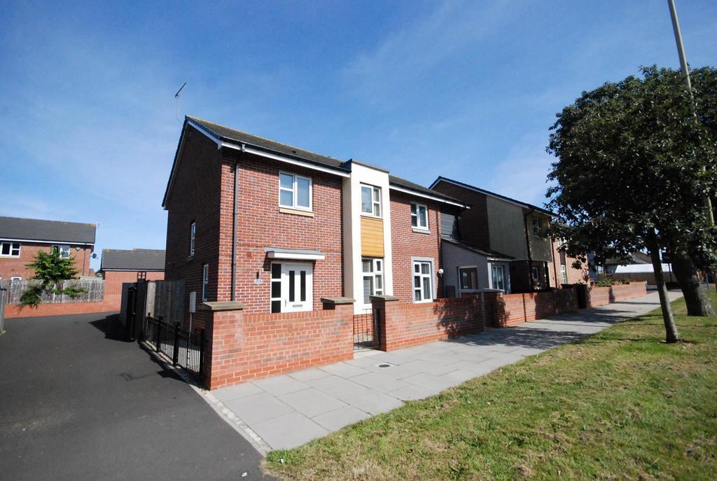 King Road, South Shields 3 bed semidetached house £195,000