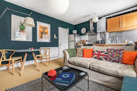 Flat 3, 29 Almeric Road, London, SW11 1HL