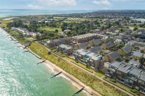 15 Parade Walk, Shoeburyness, Southend-on-sea, SS3 9GE