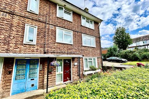 31 Pendrell Street, London, SE18 2PH