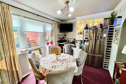 31 Pendrell Street, London, SE18 2PH