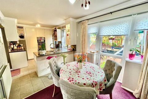 31 Pendrell Street, London, SE18 2PH