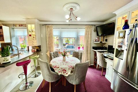 31 Pendrell Street, London, SE18 2PH