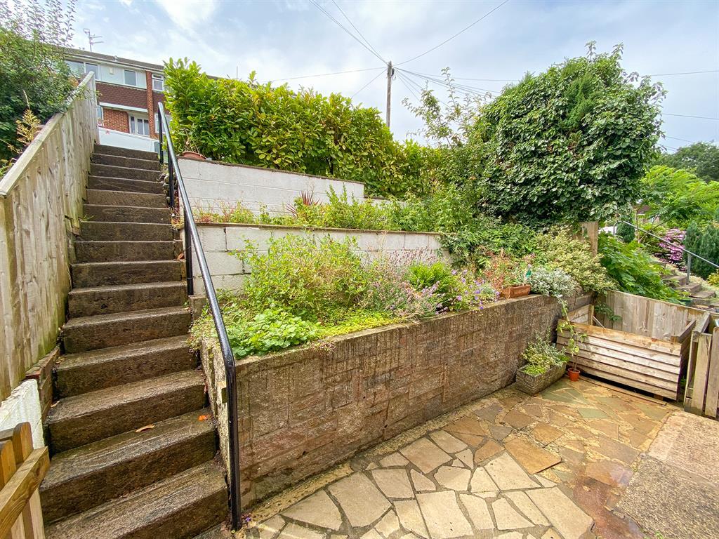 Queensdown Gardens, Bristol, BS4 3JF 3 bed end of terrace house - £275,000