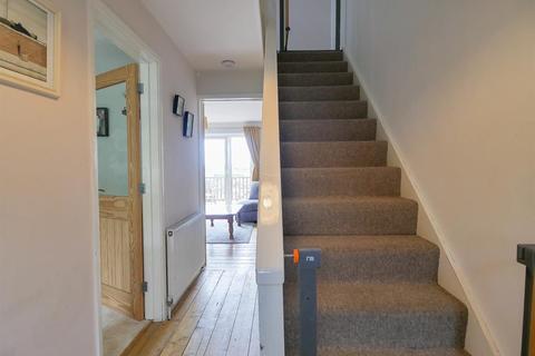 60 Queensdown Gardens, Bristol, BS4 3JF