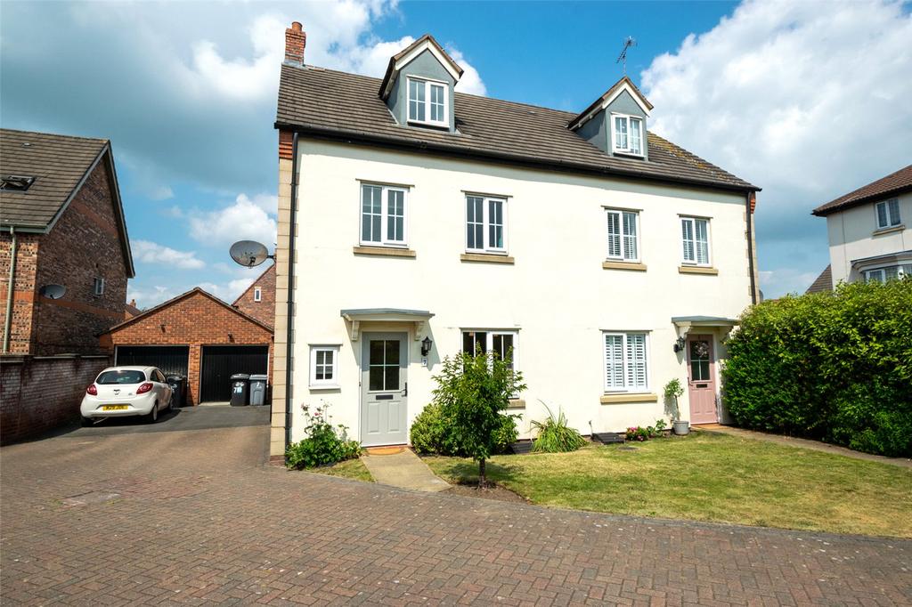 Pennymoor Drive, Middlewich 4 bed semidetached house £225,000