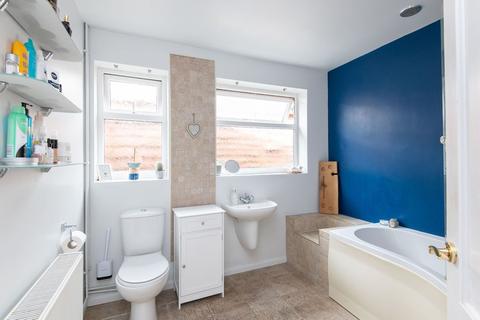 9 Beech Grove, Donington, Spalding, PE11 4XQ