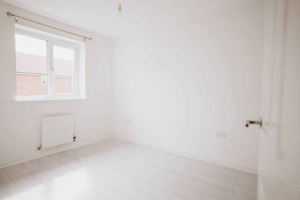 Bedroom 2 (Double)