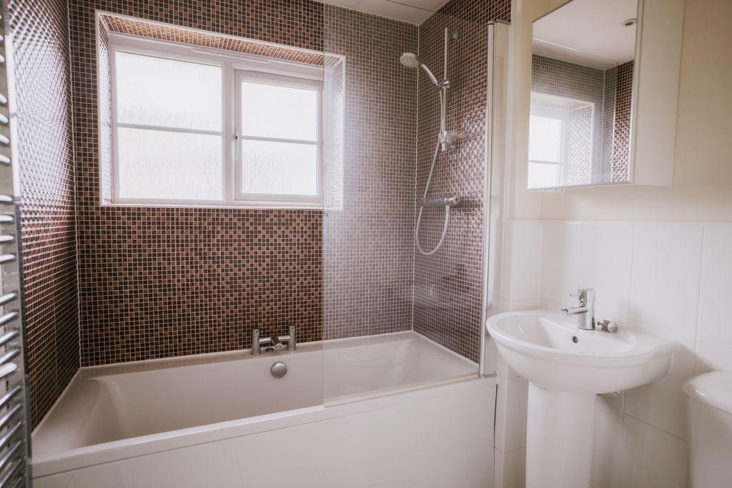 Bathroom (Family Bathroom)