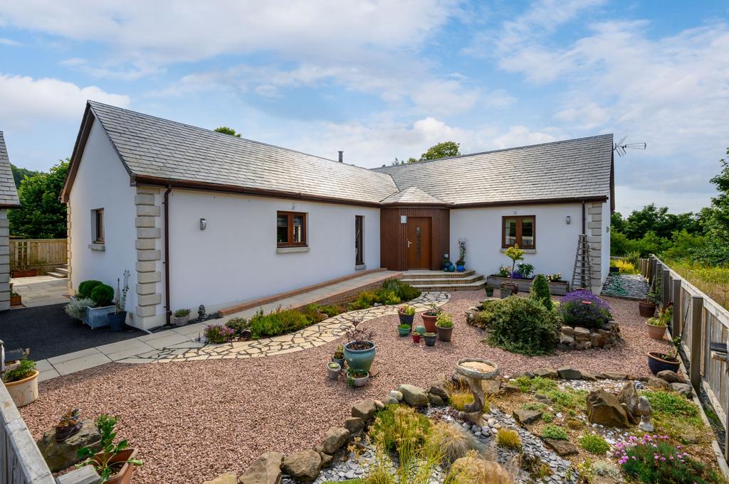 Mayfield, Cupar, KY15 3 bed bungalow £435,000
