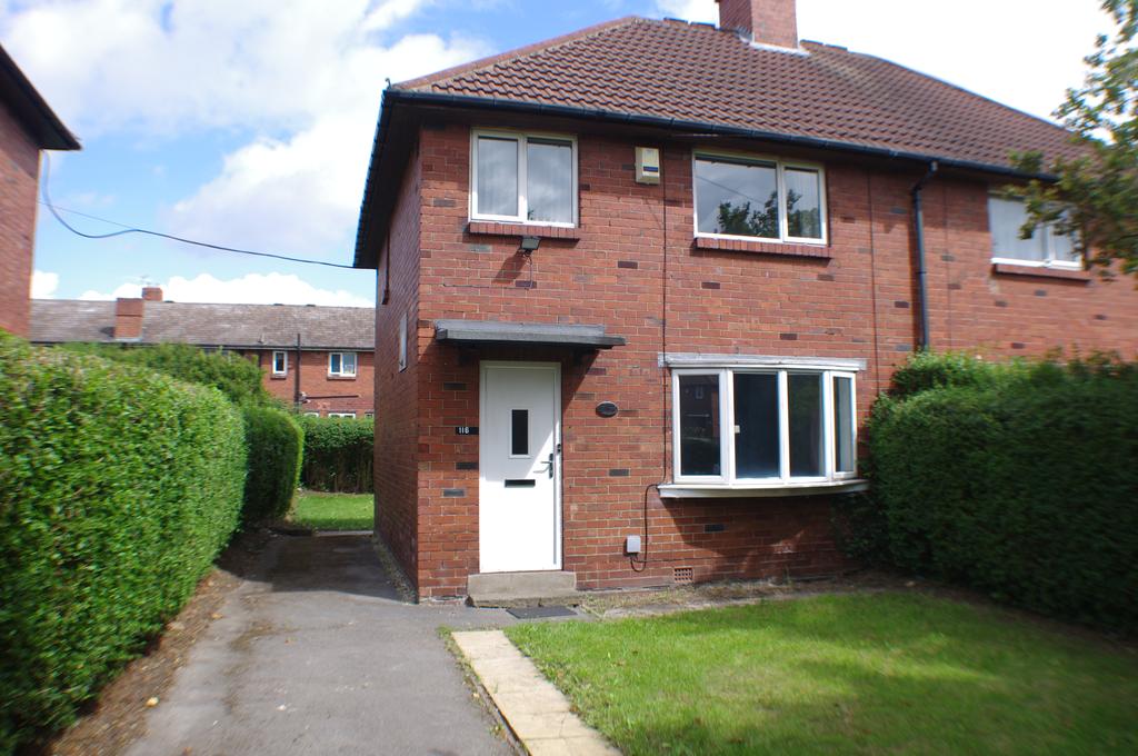 Scott Hall Road 3 bed semidetached house to rent £895 pcm (£207 pw)