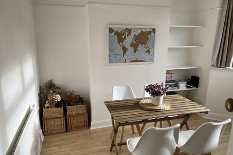 3 bedroom end of terrace house to rent, Coniston Avenue, Headington, Oxford, OX3