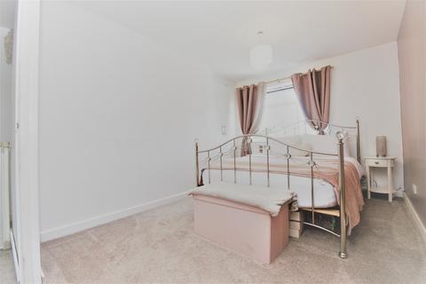 5a Dukes Close, Wincanton, BA9 9RF