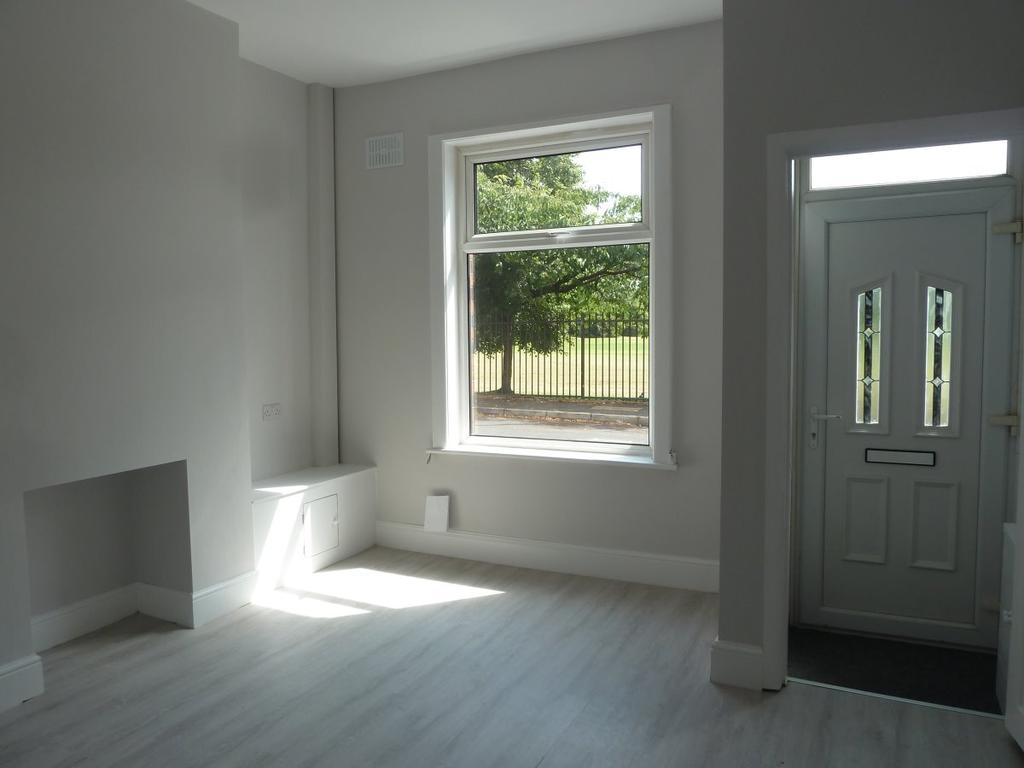 Hazel Street, Audenshaw 2 bed terraced house £750 pcm (£173 pw)