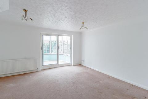 2 Thamesgate Close, Richmond, TW10 7YS